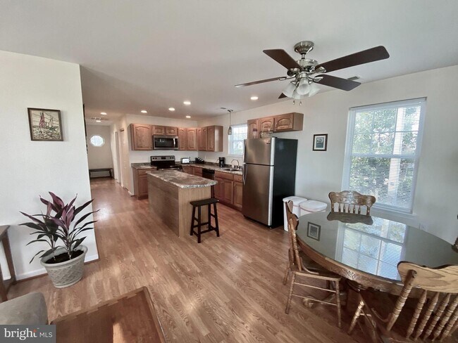 Foto del edificio - 18816 Wicomico River Dr