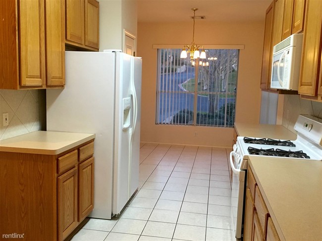 Building Photo - 7500 Shadowridge Run