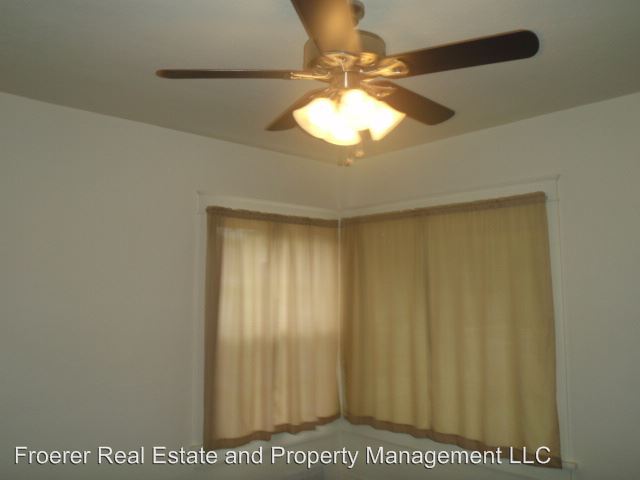 Building Photo - 3 br, 2 bath House - 3232 Porter Avenue