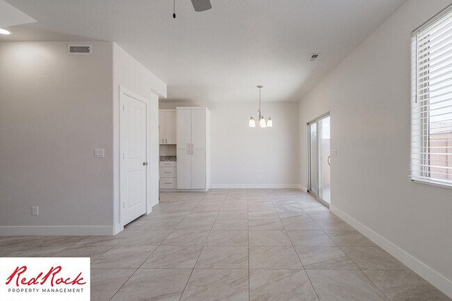 Foto del edificio - Gorgeous 3 Bedroom Townhome in Washington!