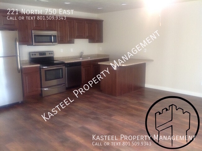 Building Photo - 221 N 750 E St