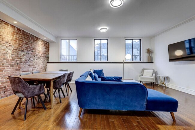 Photo du bâtiment - 56 Rue Notre-Dame Ouest-SI ID1601956P