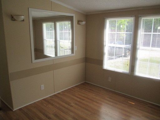 Building Photo - 173 Peninsula Manor Rd