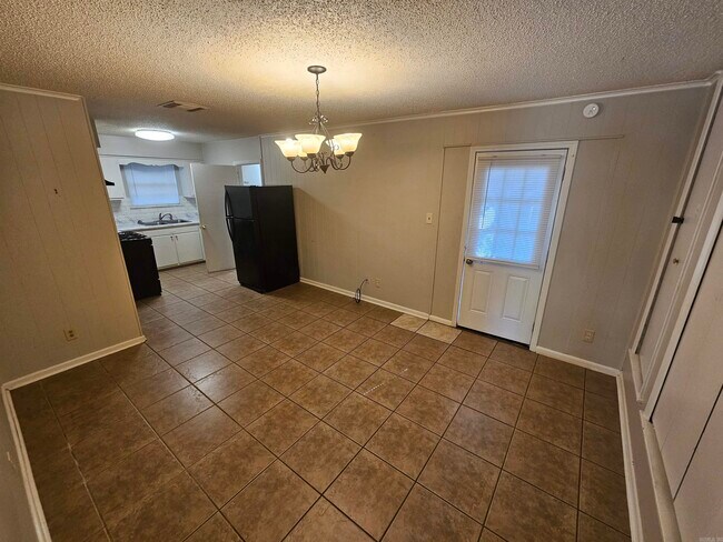 Building Photo - 315 Malibu Dr
