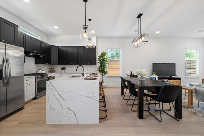 Foto del edificio - 4108 Cortlandt St