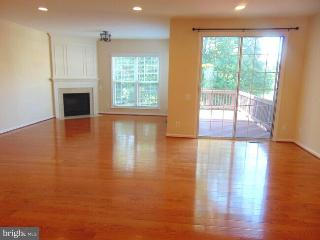 Building Photo - 13076 Rose Petal Cir