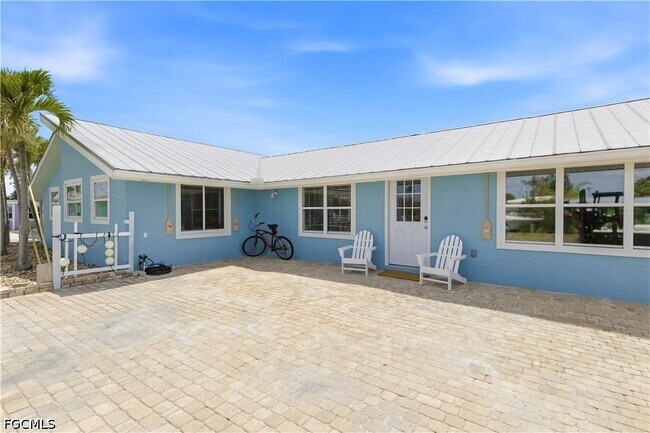 Foto del edificio - 2669 Coco Plum Dr