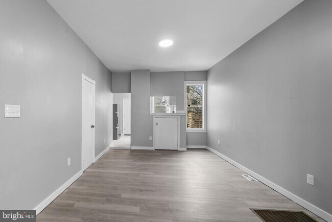 Foto del edificio - 346 Ridgeway St