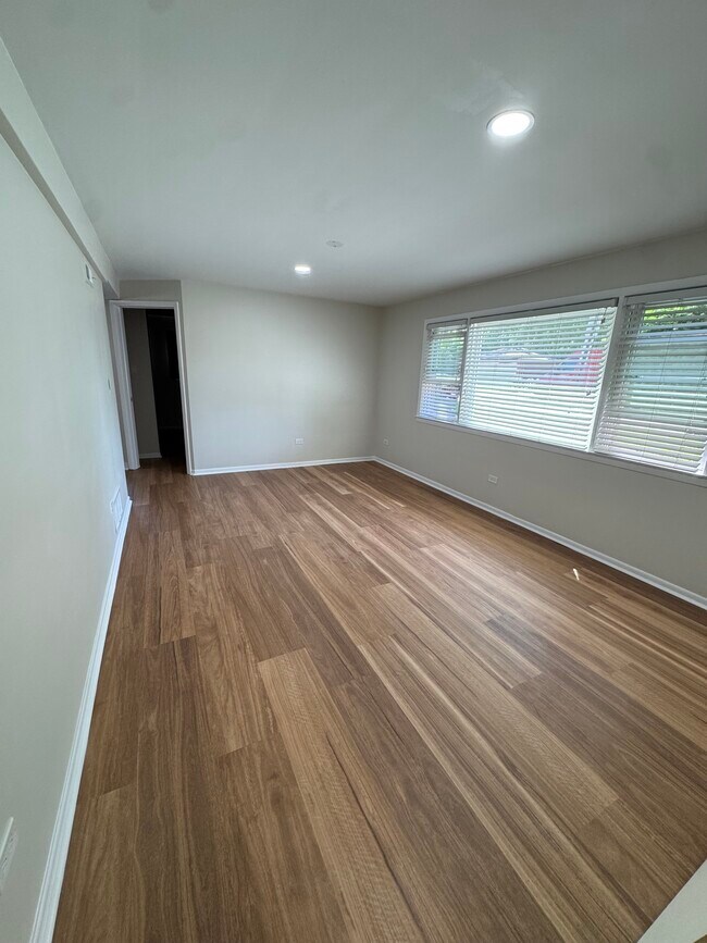 Foto del edificio - 7233 38th Pl