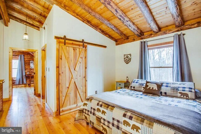 Foto del edificio - 510 Marges Mountain Ln