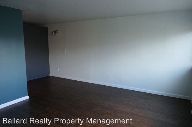 Foto del edificio - 5121 17th Ave NW