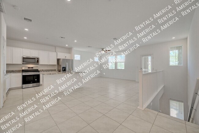 Building Photo - 650 Vetiver Ln