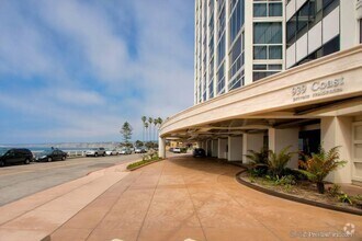 Building Photo - 939 Coast