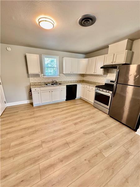 Foto del edificio - 6940 Key St