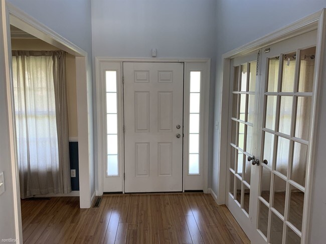 Building Photo - 4 br, 3 bath House - 51 Thornhill Court
