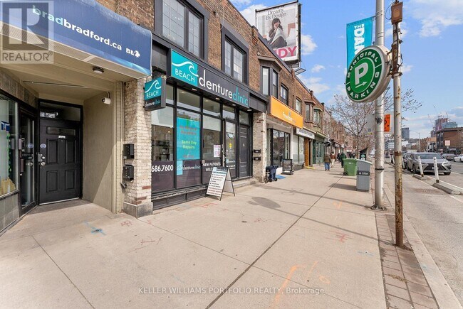 Photo du bâtiment - 2118 A Danforth Ave