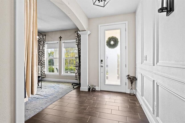 Building Photo - 5709 Silver Sun Dr