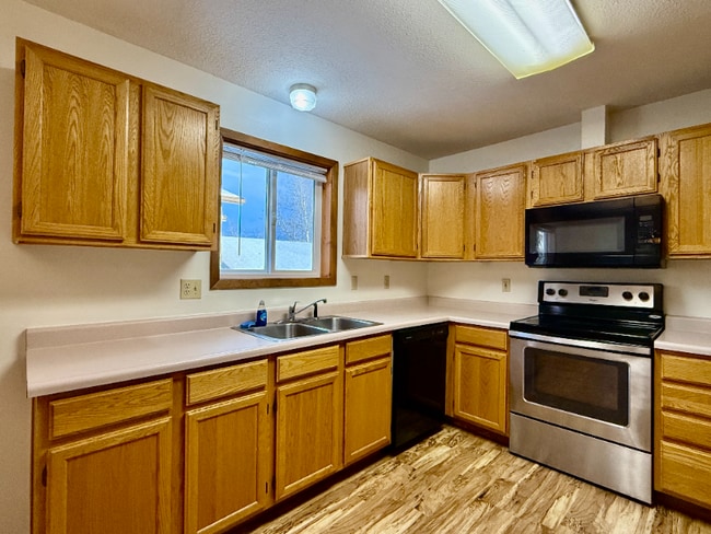 Foto del edificio - 722 Waverly Pl