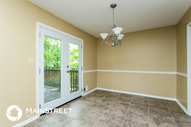 Foto del edificio - 505 Wood Crest Ct