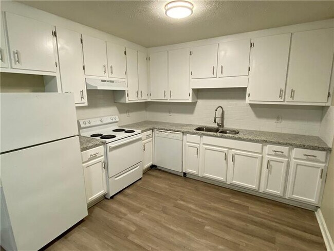 Foto del edificio - 123 Loblolly Dr