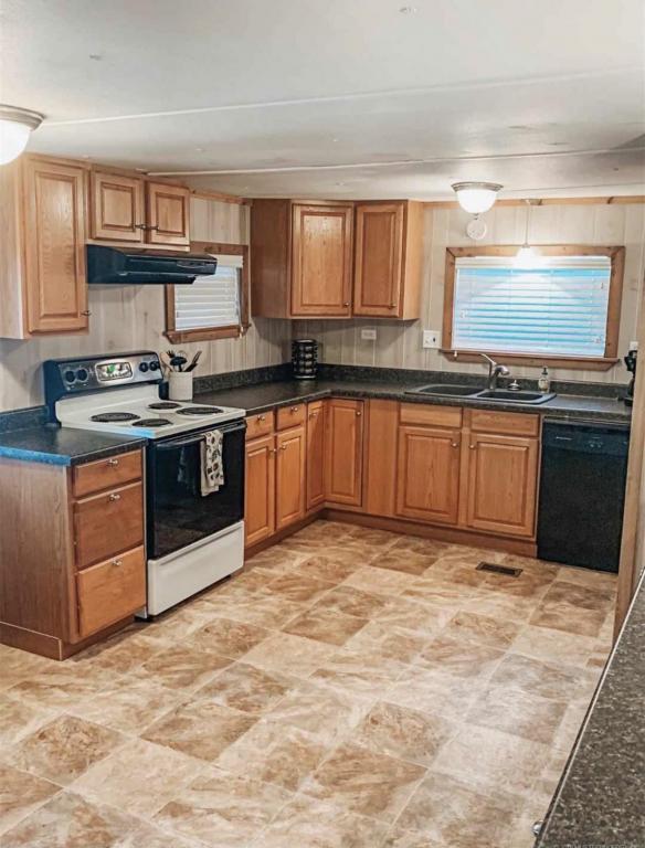 Foto del edificio - 273 Jolene Reid Rd