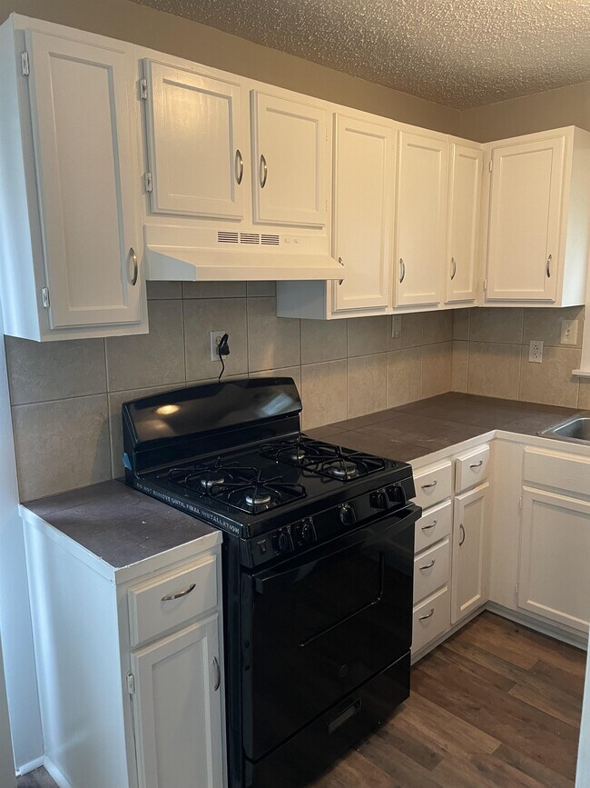 Foto del edificio - 11408 E 59th St