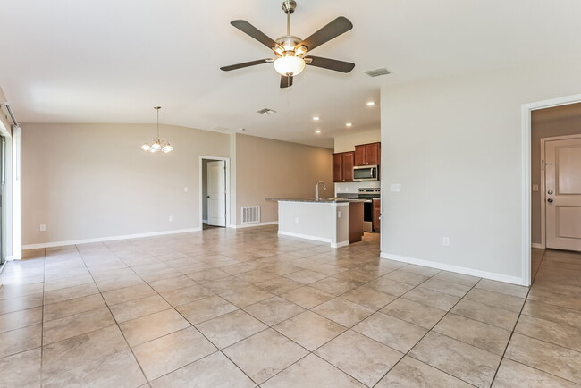 Building Photo - 10419 Carloway Hills Dr