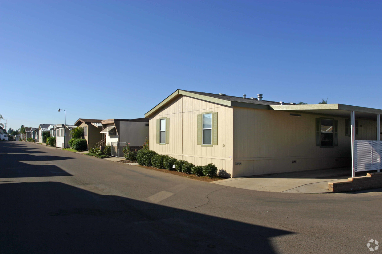 Building Photo - Villa Cajon Mobile Home Estates