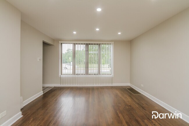 Foto del edificio - 3850 E 112th St, Chicago, IL 60617
