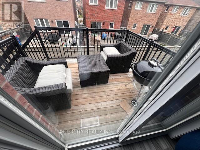 Photo du bâtiment - 79 Vedette Wy