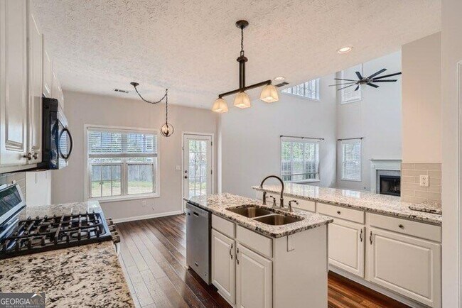 Foto del edificio - 843 Glen Abbey Ct