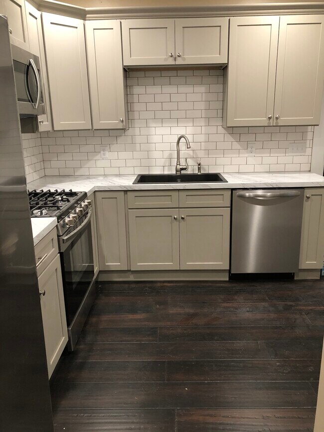 Kitchen View #2 - 152 E Lemon St