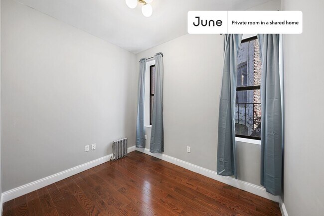 Foto del edificio - Room in Shared 4 bed/1.5 bath home