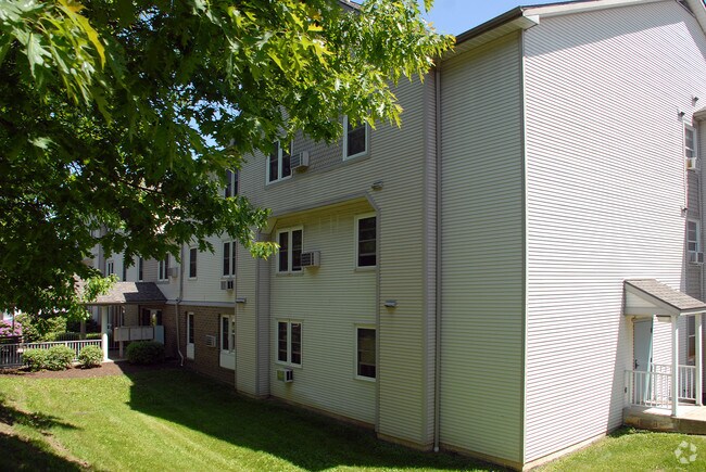 Centre Street Court 16 W Centre St Ashland PA 17921 Apartments com Centre Street Court 16 W Centre St Ashland PA 17921 Apartments com