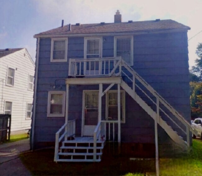 Building Photo - 4423 Vermaas Ave