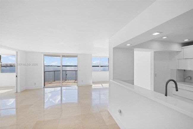 Photo - 1420 Brickell Bay Dr Apartment