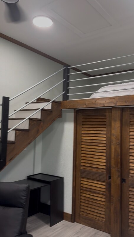 Building Photo - 2616 S Crystal Lake Dr