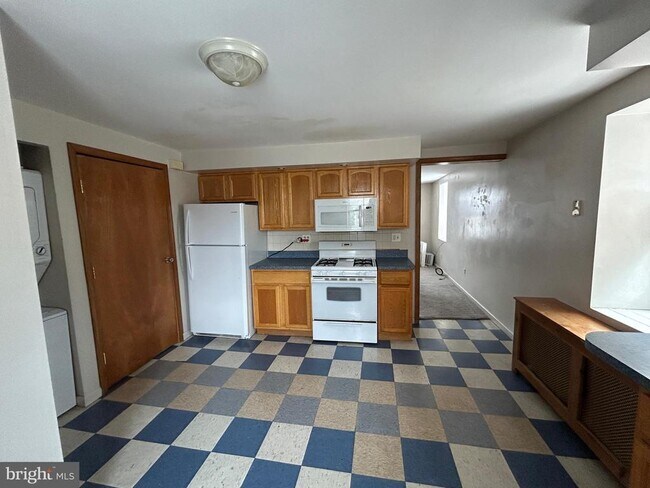 Foto del edificio - 6500 Ridge Ave