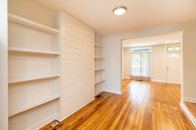 Building Photo - 2724 Hampden Ave