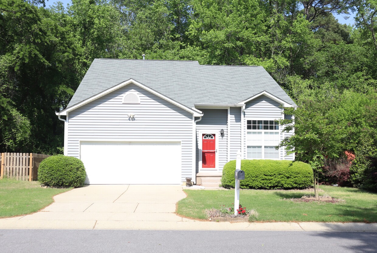 Foto principal - 232 N Honey Springs Ave