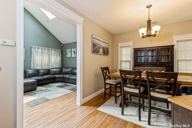 Foto del edificio - 14 Wakefield Rd