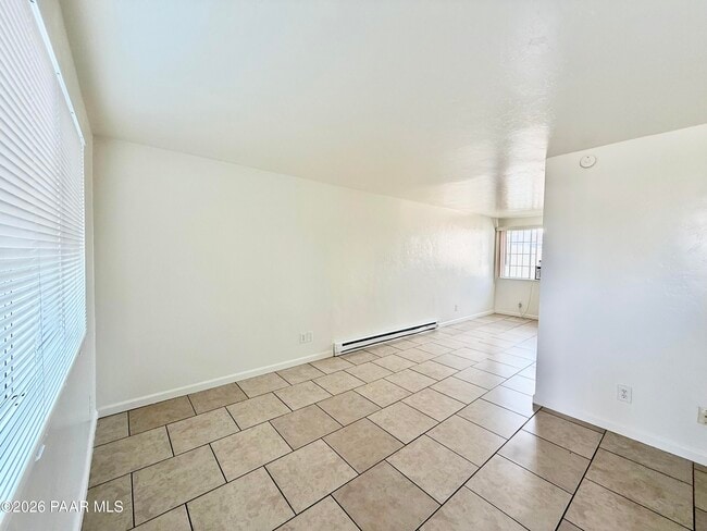 Foto del edificio - 3264 N Tani Rd