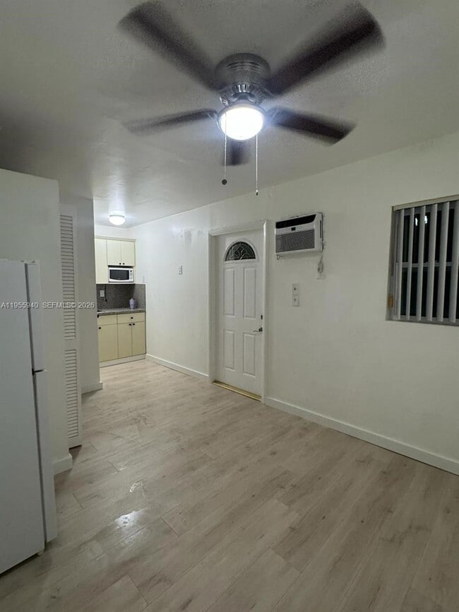 Building Photo - 624 Mokena Dr