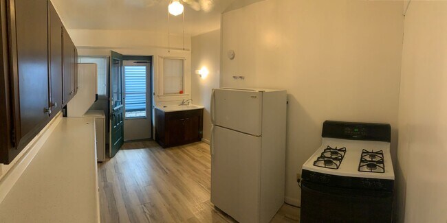 Foto del edificio - ***NO PET DOGS*** 2 Bedroom - All Utilities Included