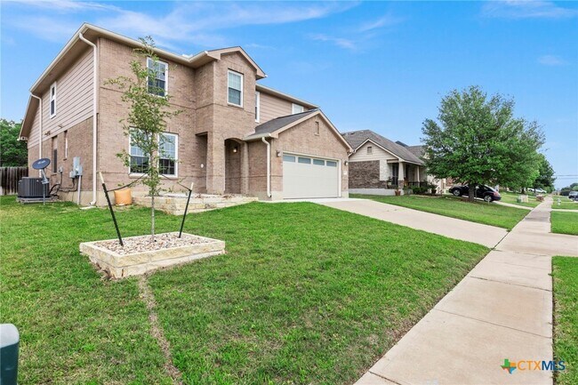 Foto del edificio - 5621 Bedrock Dr