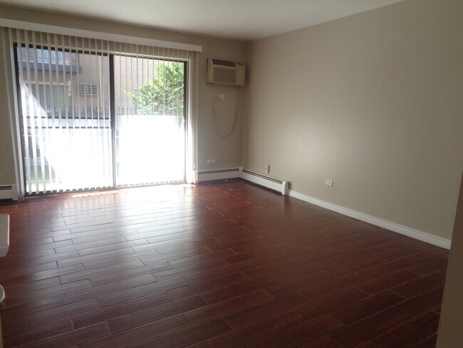 Foto del edificio - 6338 W 99th Pl