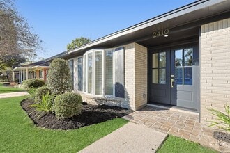 Building Photo - 2410 Del Norte St