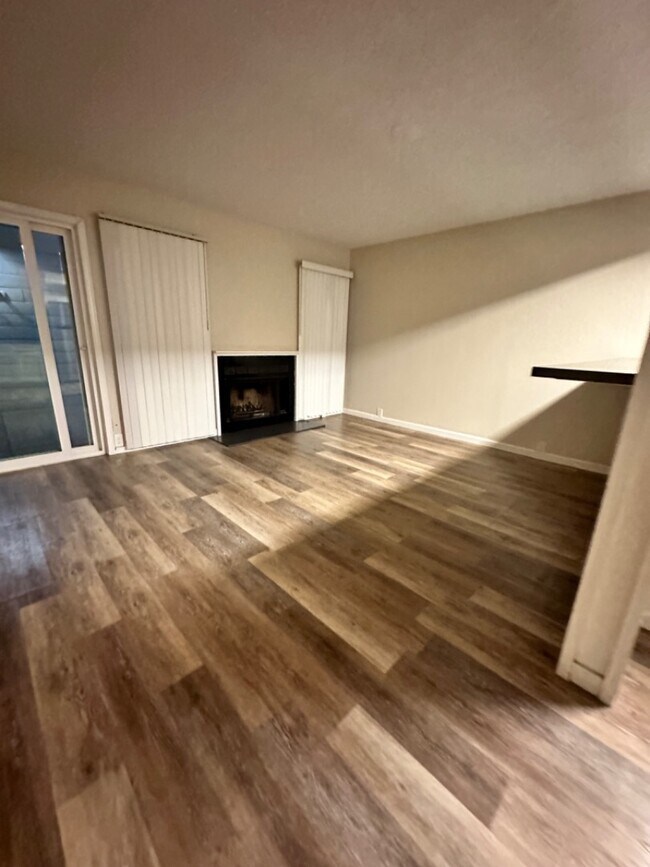 Foto del edificio - 290 E El Paso Ave
