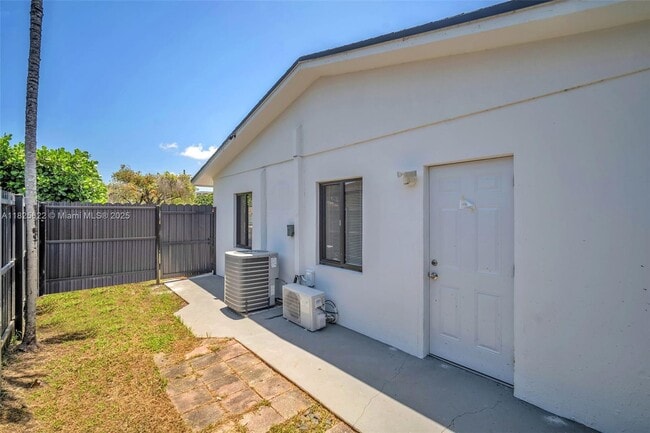 Foto del edificio - 3980 SW 121st Ave