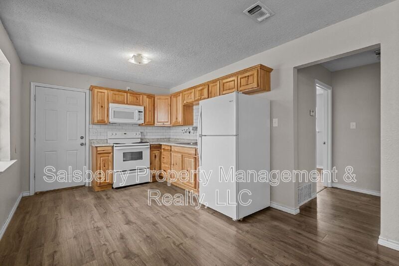 Primary Photo - 1213 NW 3rd Ave